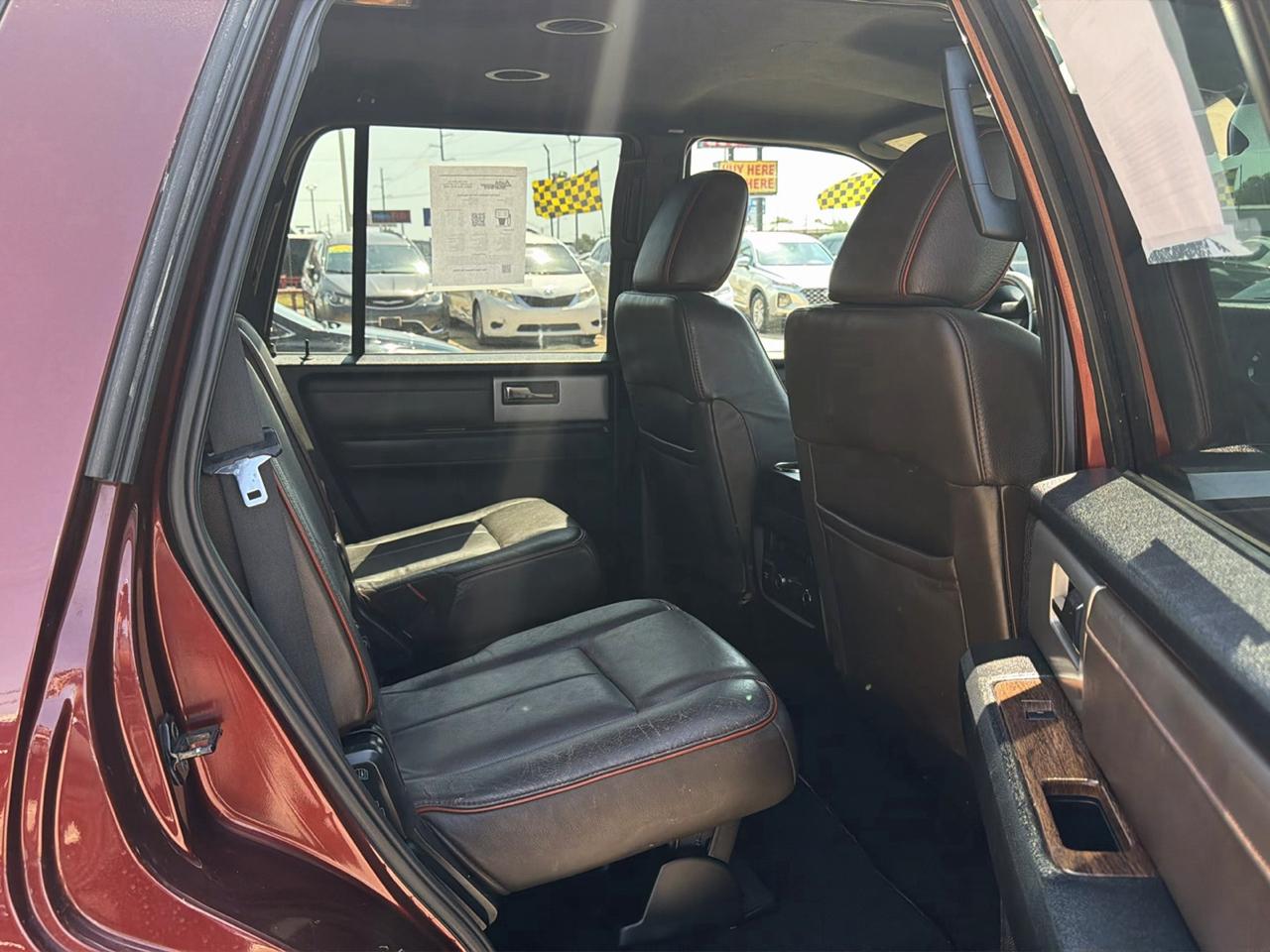 Ford Expedition 4WD 4dr King Ranch 2015