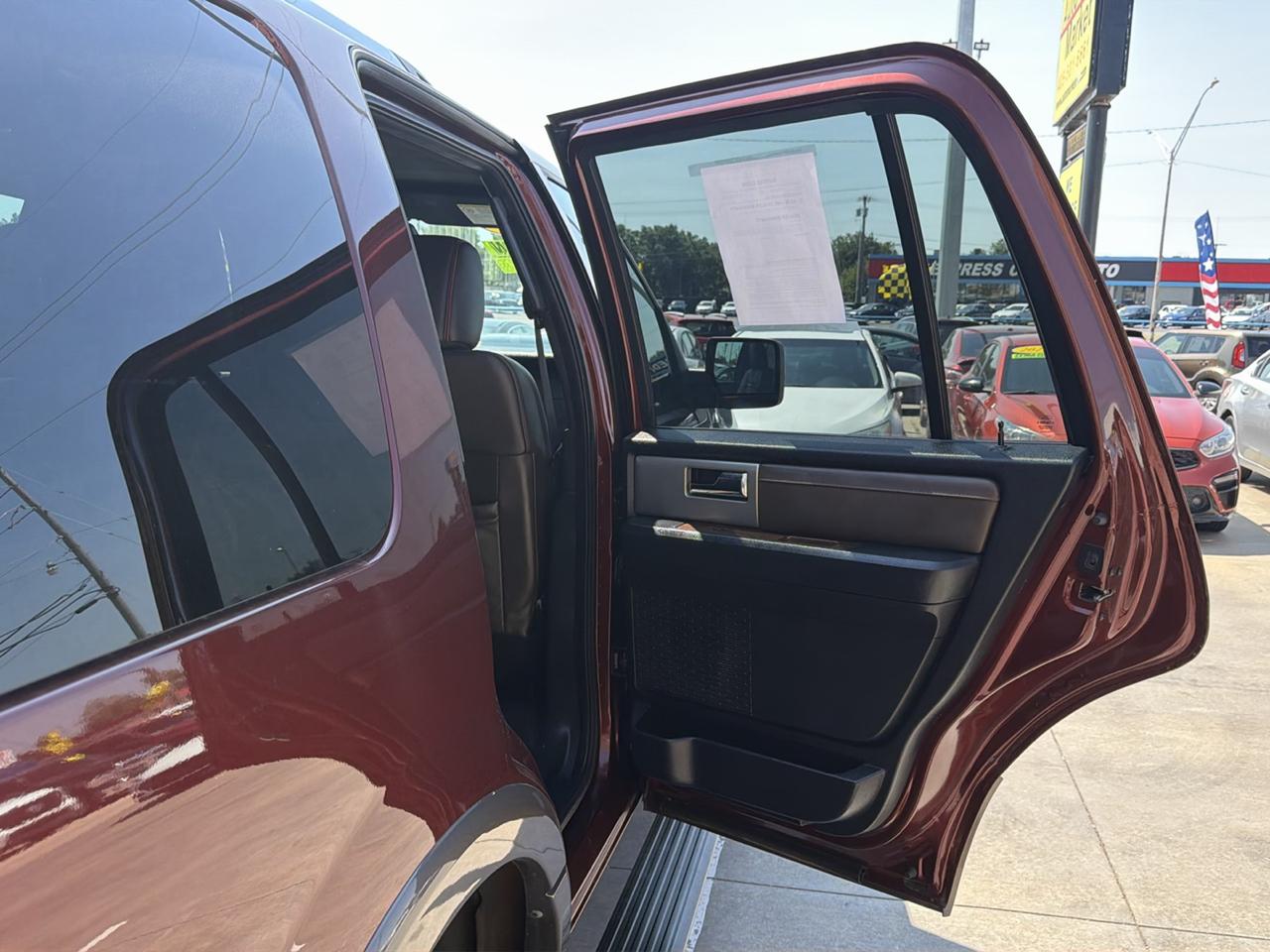 Ford Expedition 4WD 4dr King Ranch 2015
