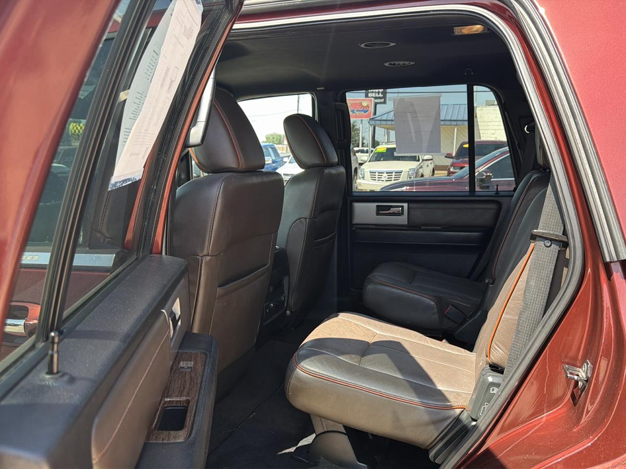 Ford Expedition 4WD 4dr King Ranch 2015