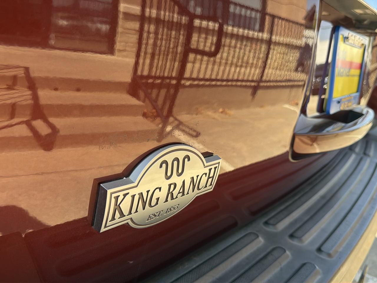 Ford Expedition 4WD 4dr King Ranch 2015
