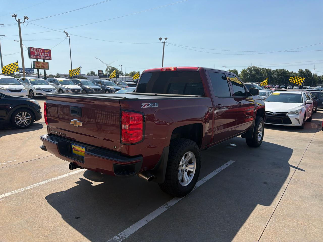 Chevrolet Silverado 1500 4WD Crew Cab 143.5" LT w/2LT 2017