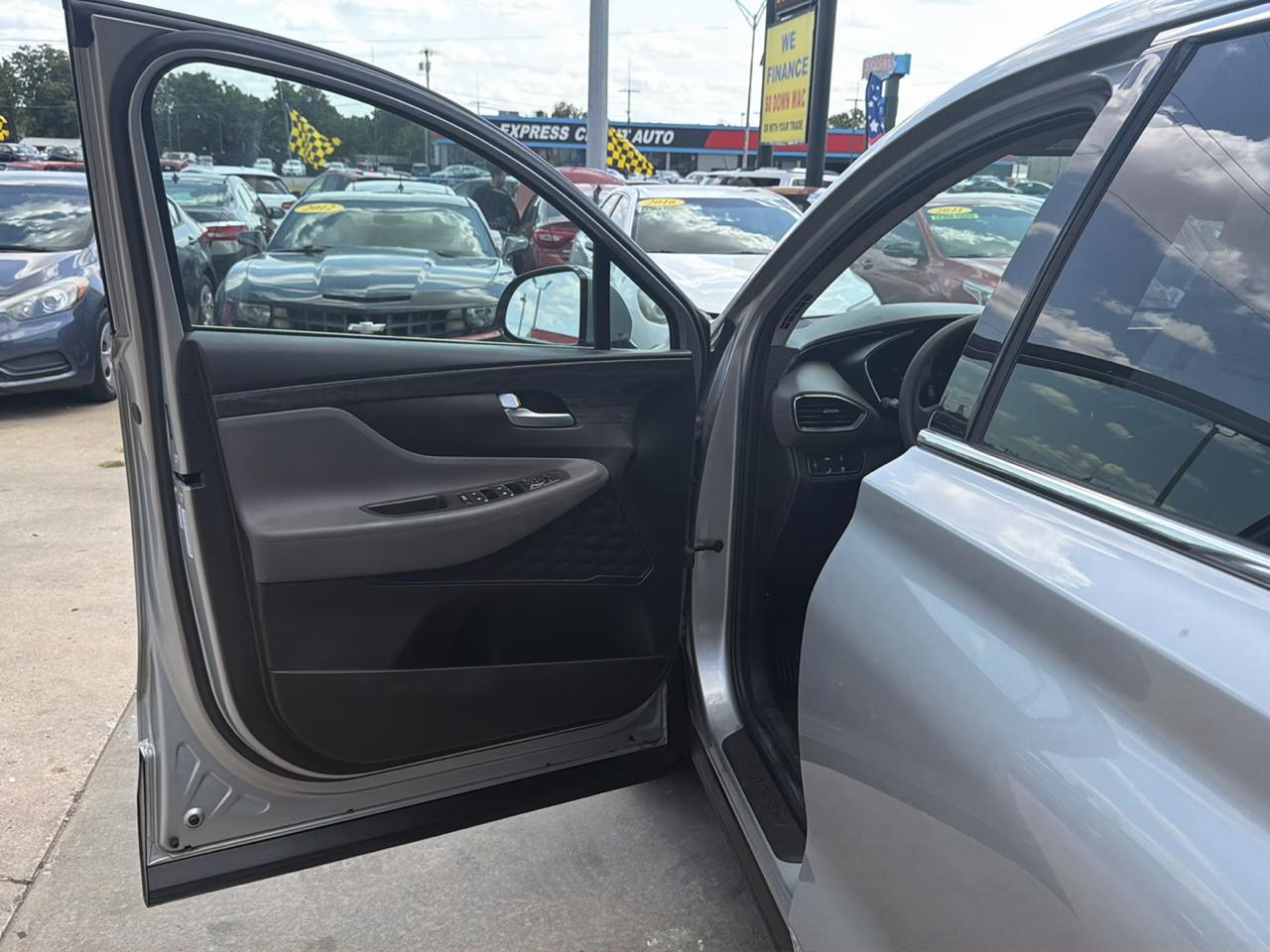 Hyundai Santa Fe SEL 2.4L Auto AWD 2020
