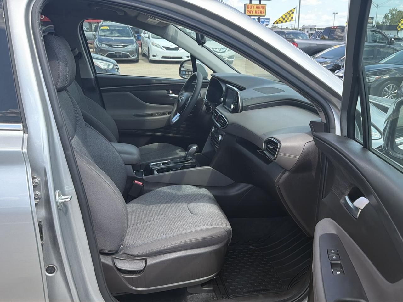 Hyundai Santa Fe SEL 2.4L Auto AWD 2020