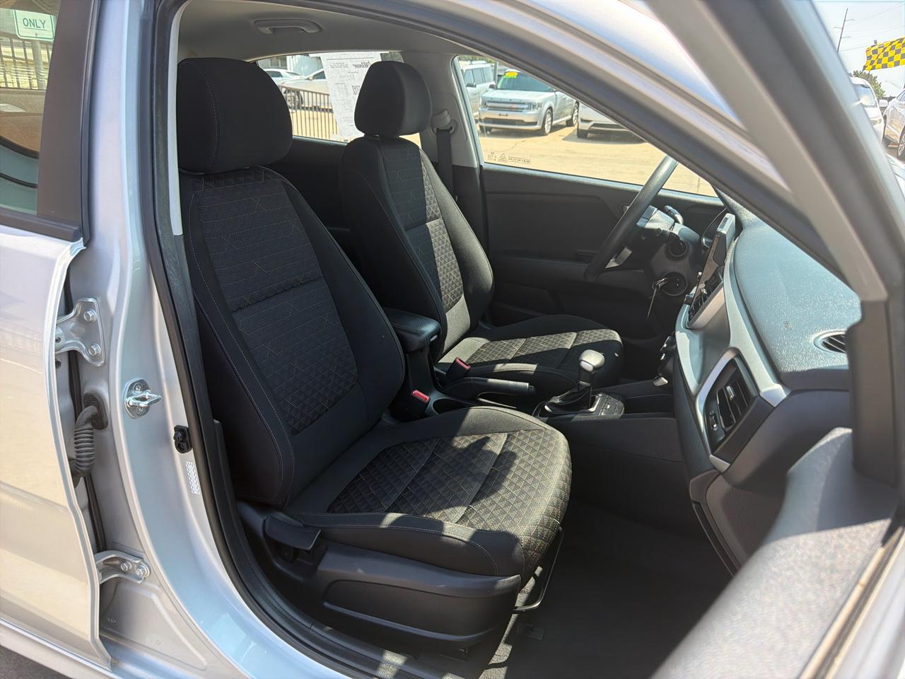 Kia Rio S IVT 2021