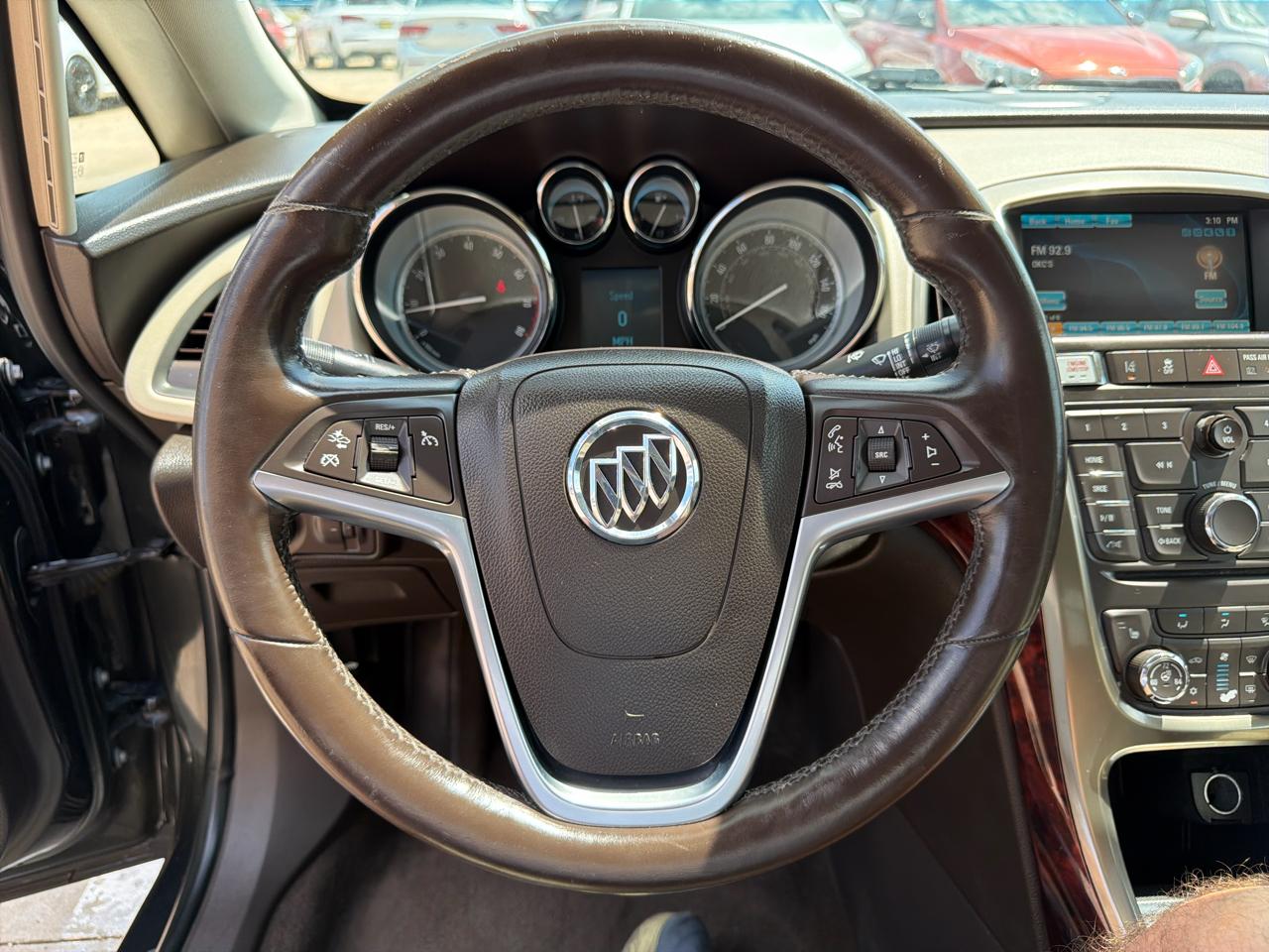 Buick Verano 4dr Sdn Leather Group 2015
