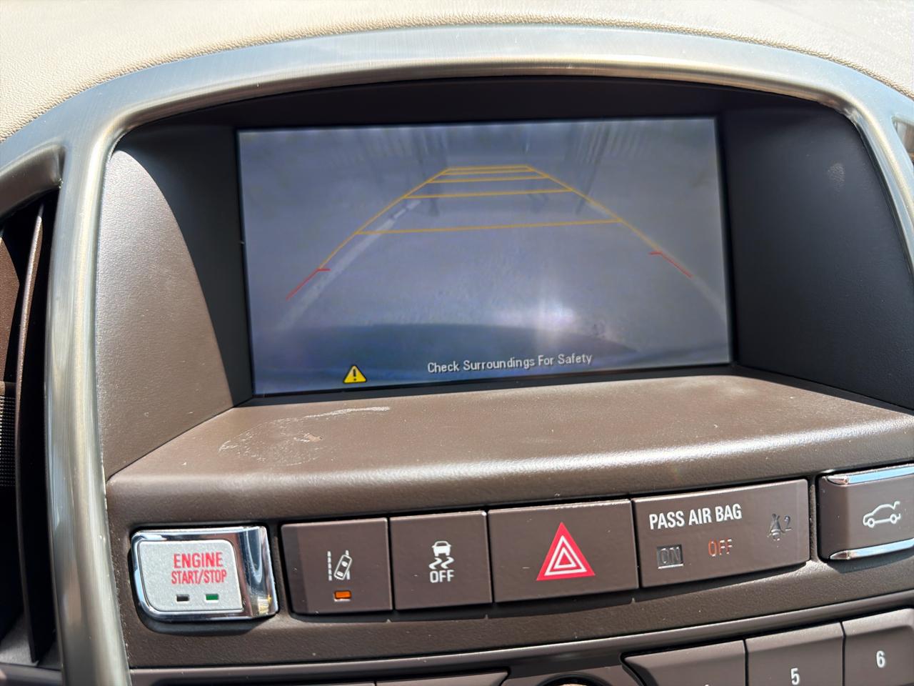 Buick Verano 4dr Sdn Leather Group 2015