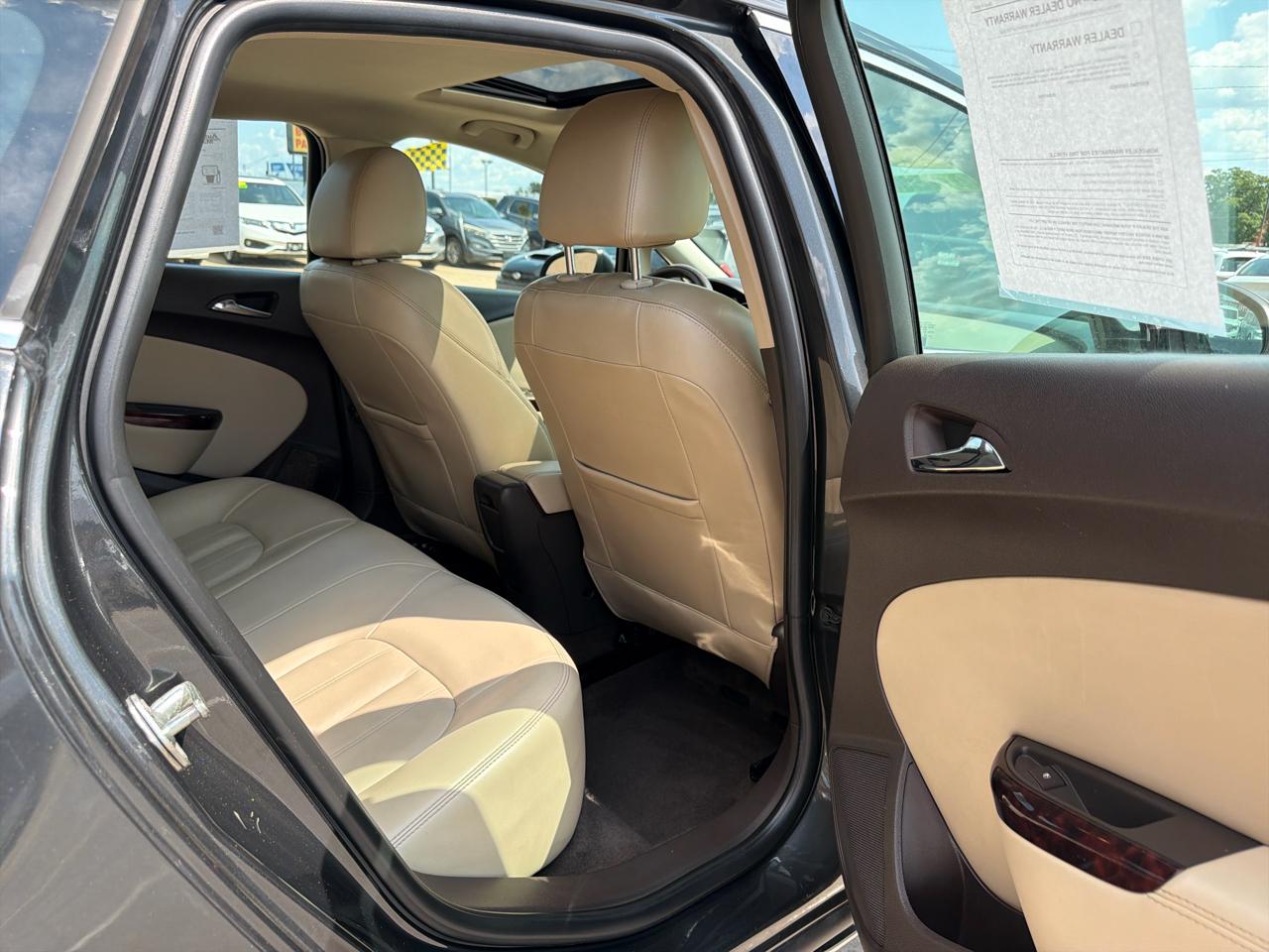 Buick Verano 4dr Sdn Leather Group 2015