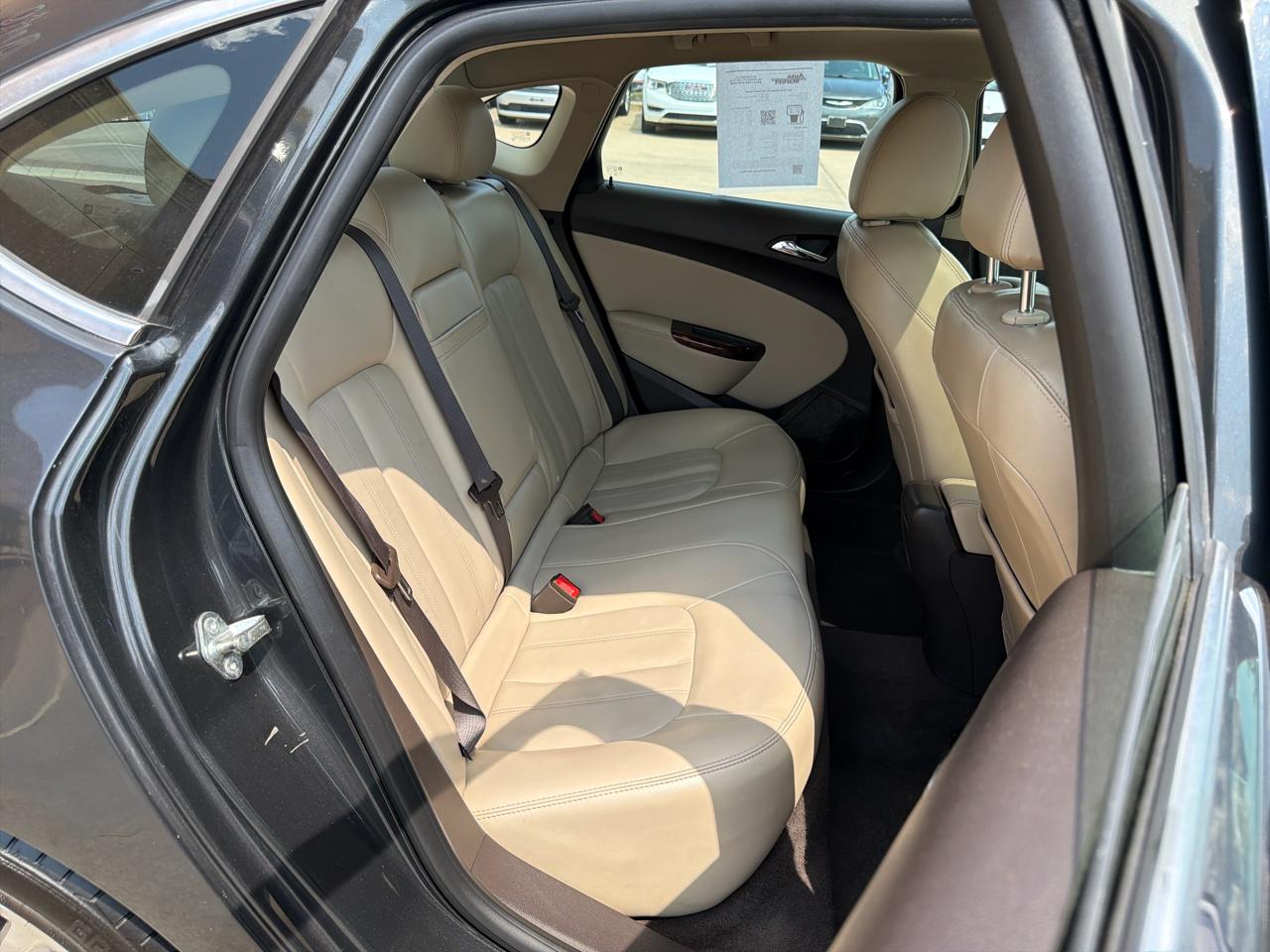 Buick Verano 4dr Sdn Leather Group 2015