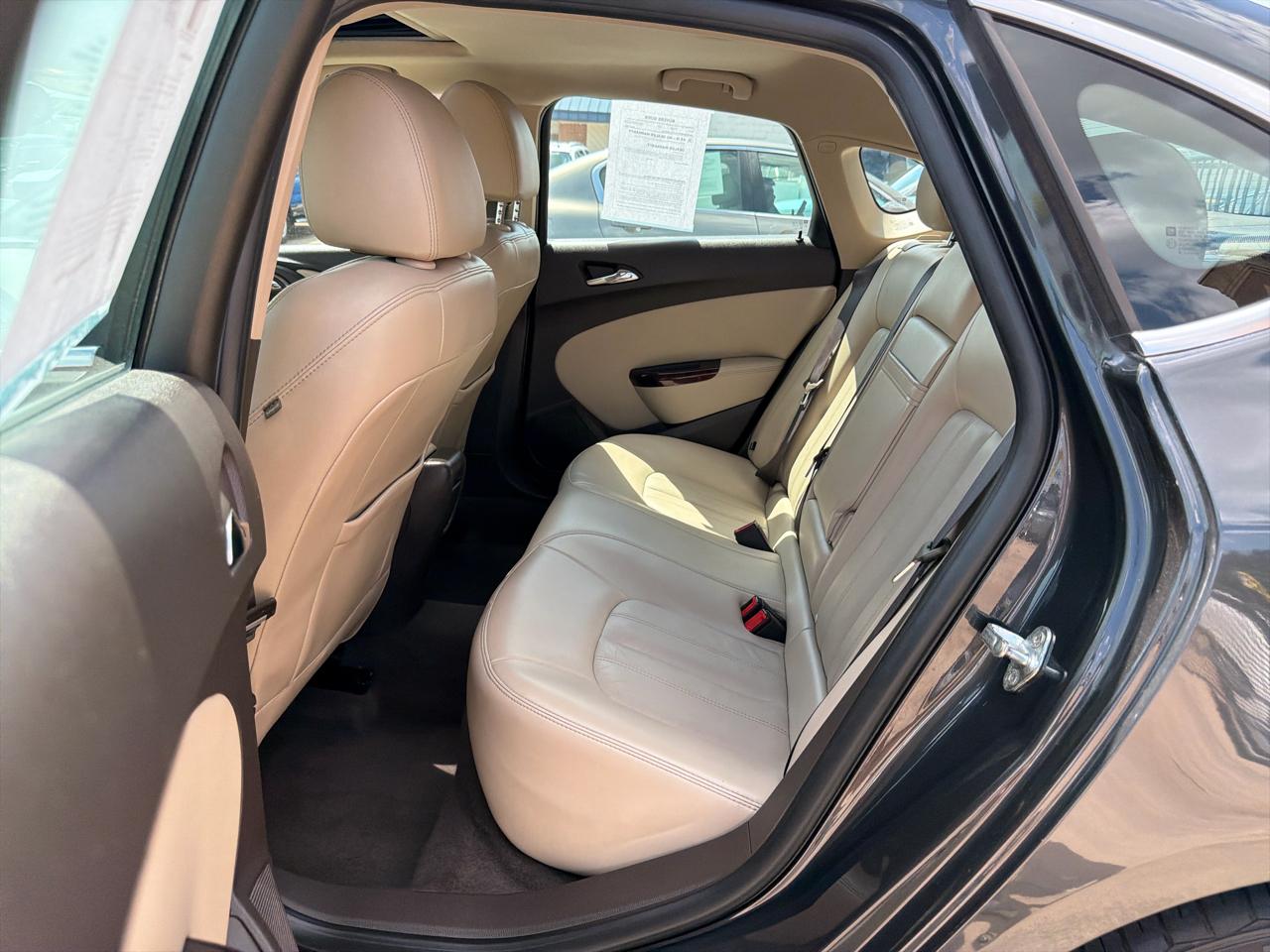 Buick Verano 4dr Sdn Leather Group 2015