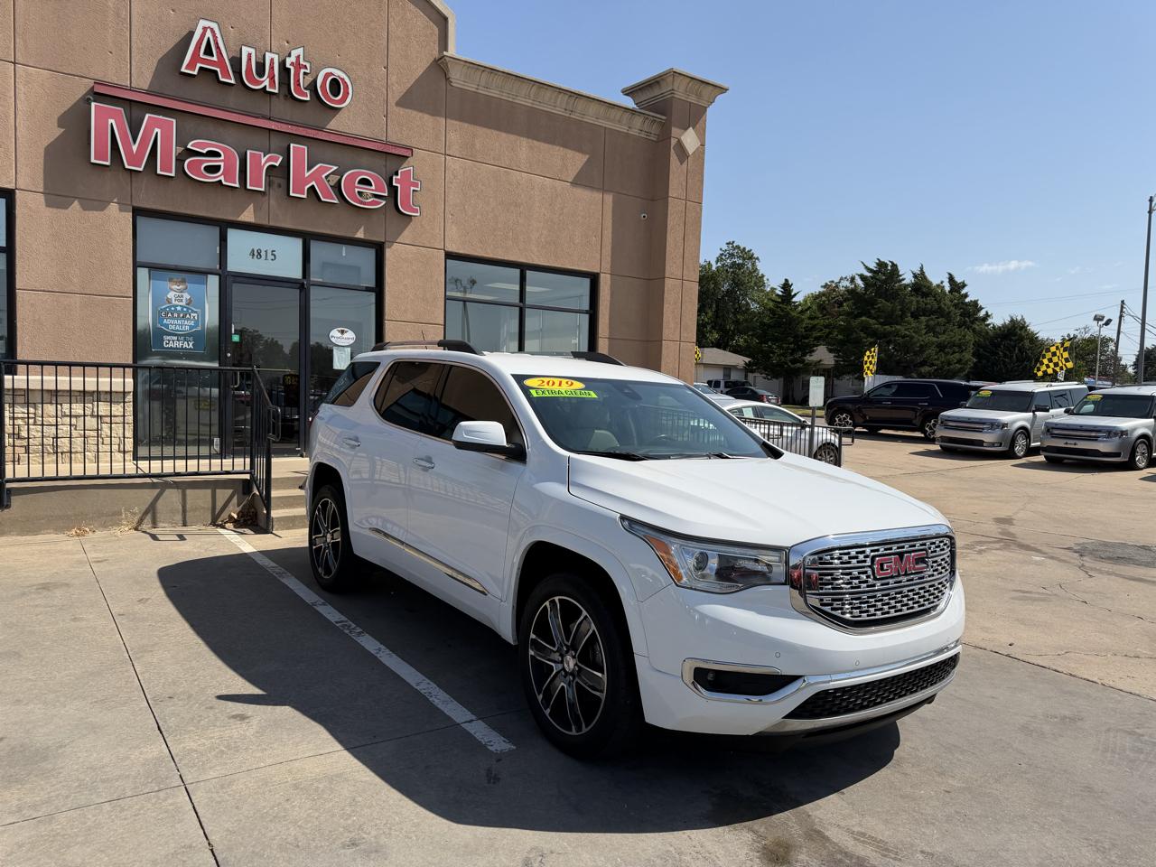 GMC Acadia FWD 4dr Denali 2019