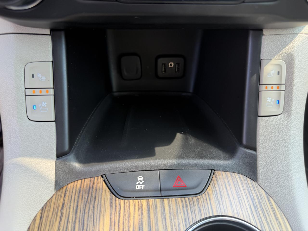 GMC Acadia FWD 4dr Denali 2019
