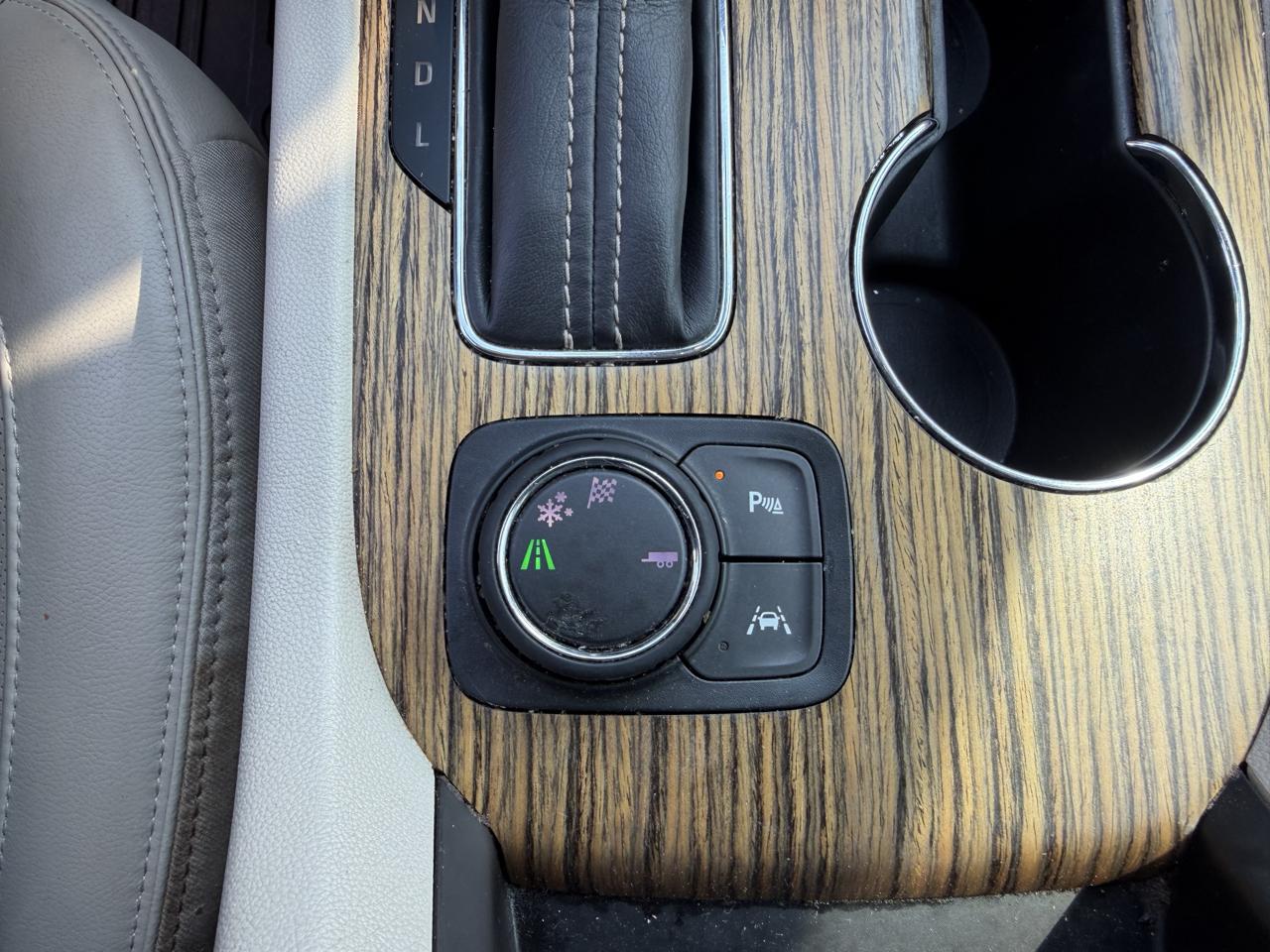 GMC Acadia FWD 4dr Denali 2019