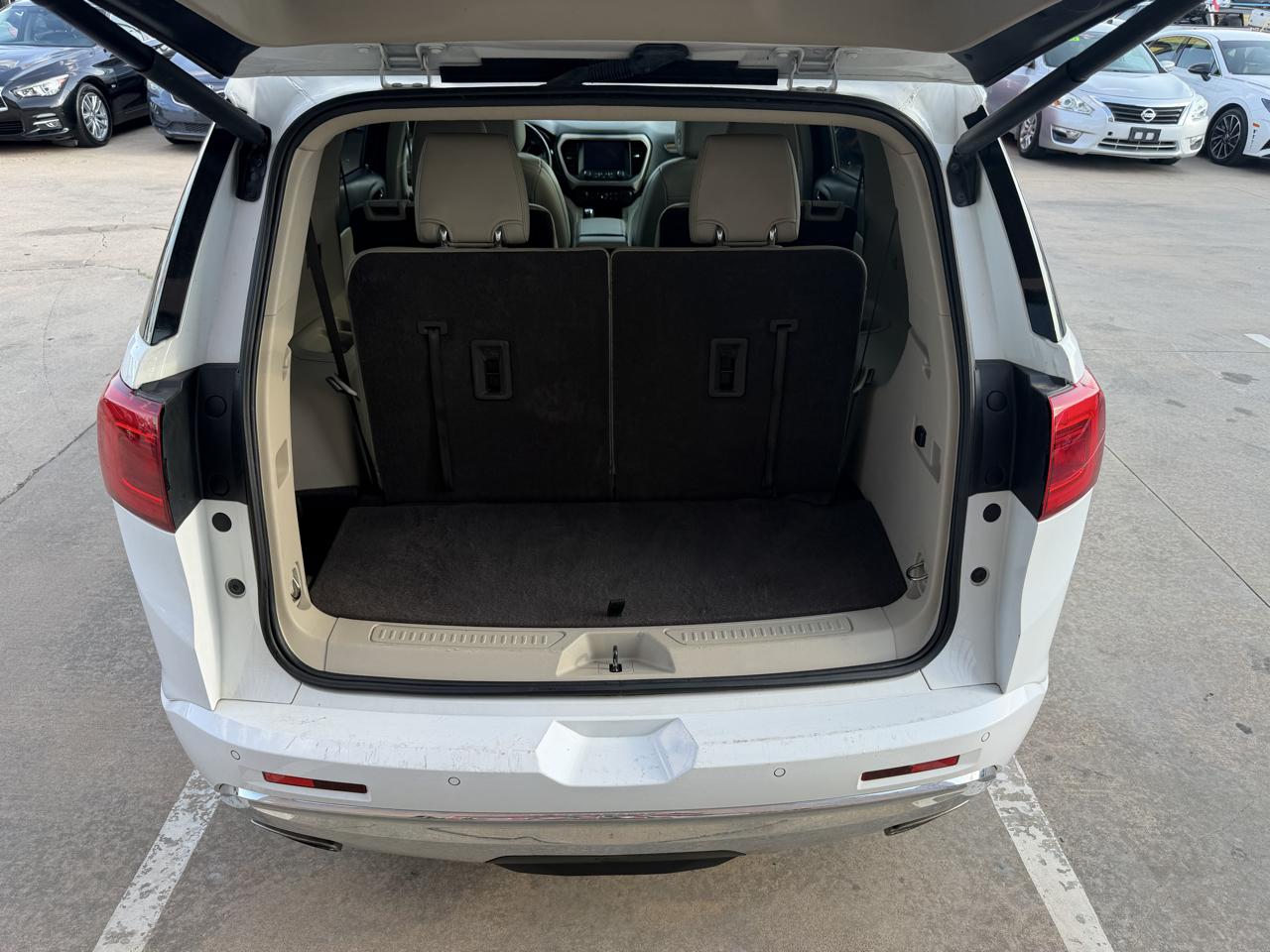 GMC Acadia FWD 4dr Denali 2019