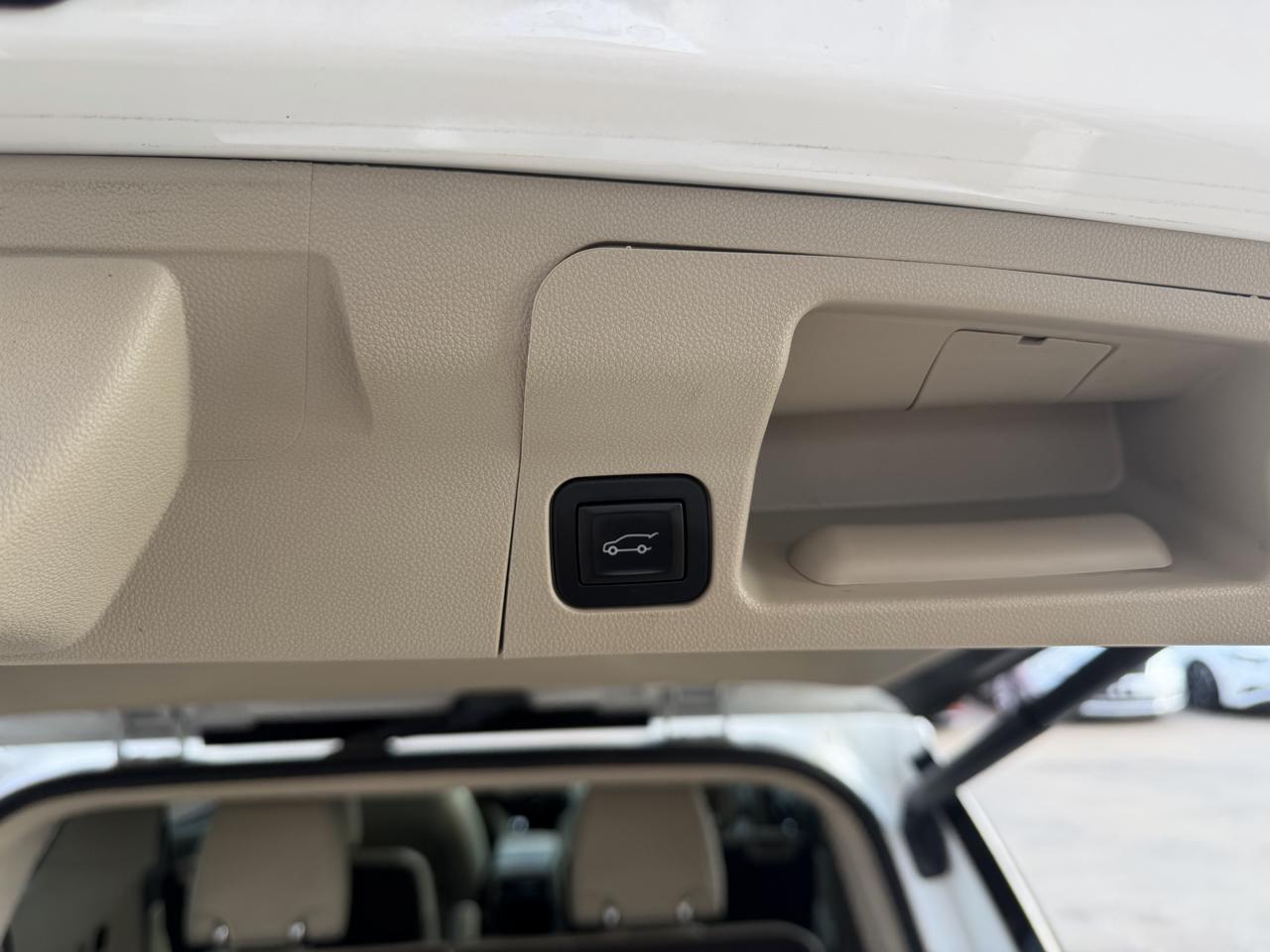 GMC Acadia FWD 4dr Denali 2019