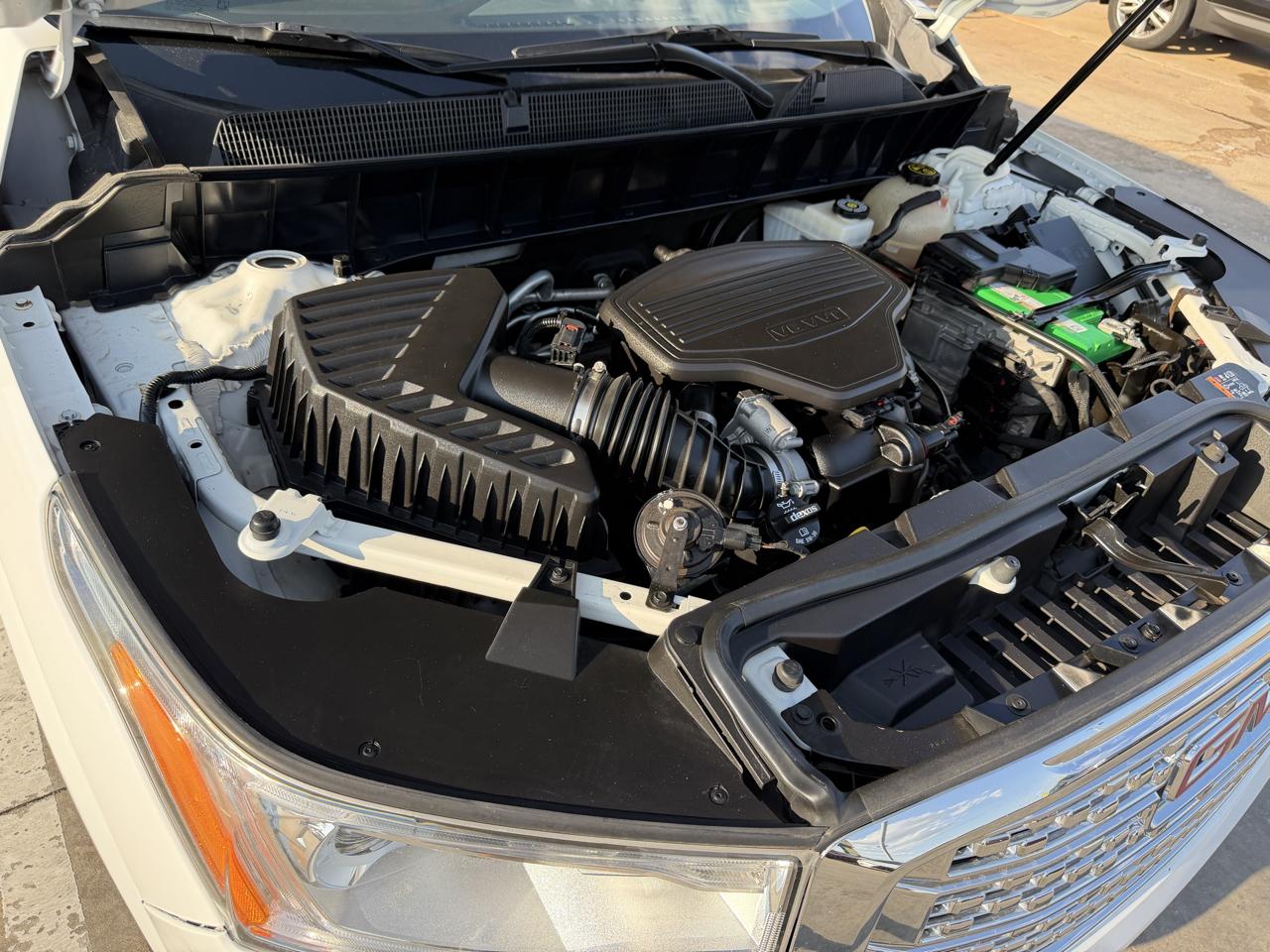 GMC Acadia FWD 4dr Denali 2019