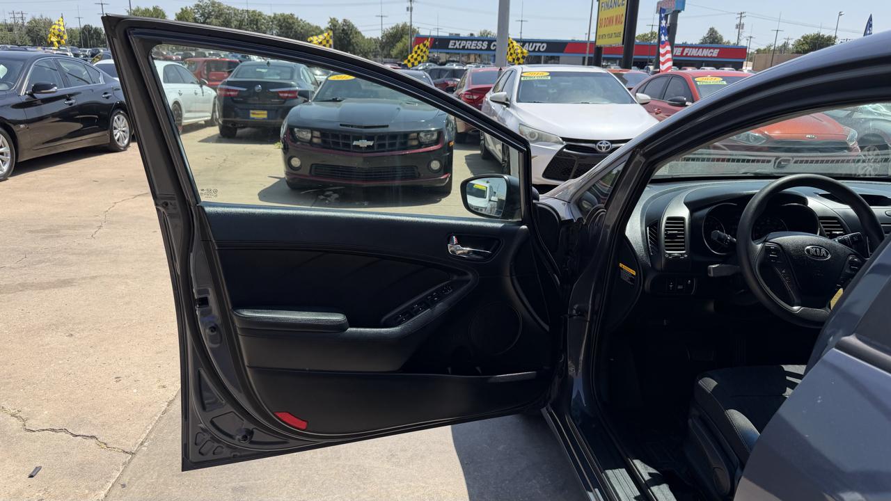 Kia Forte 4dr Sdn Auto LX 2016