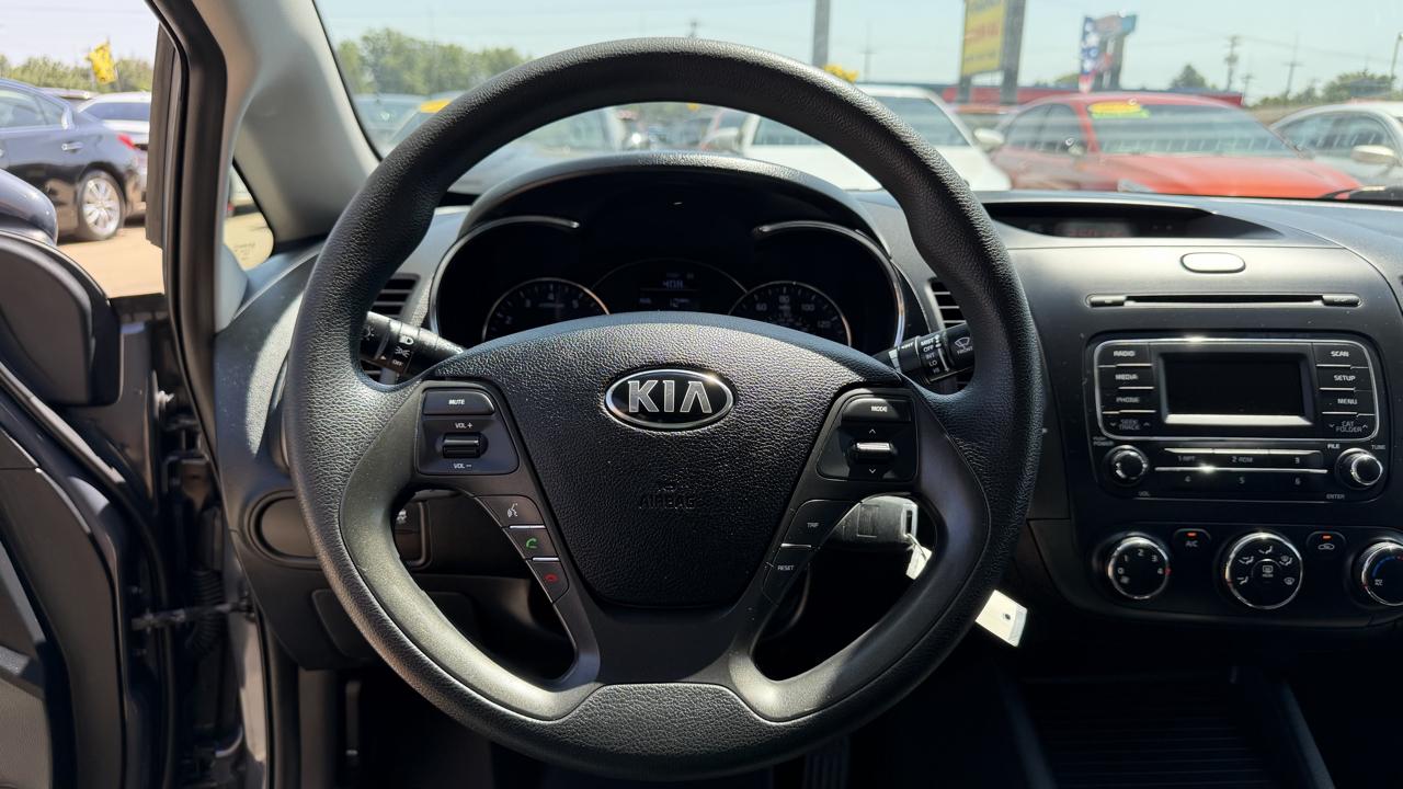 Kia Forte 4dr Sdn Auto LX 2016