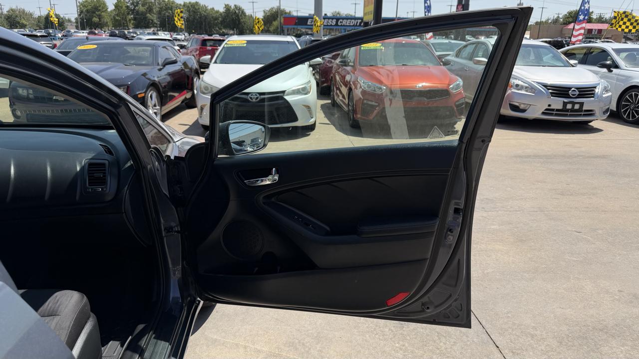 Kia Forte 4dr Sdn Auto LX 2016