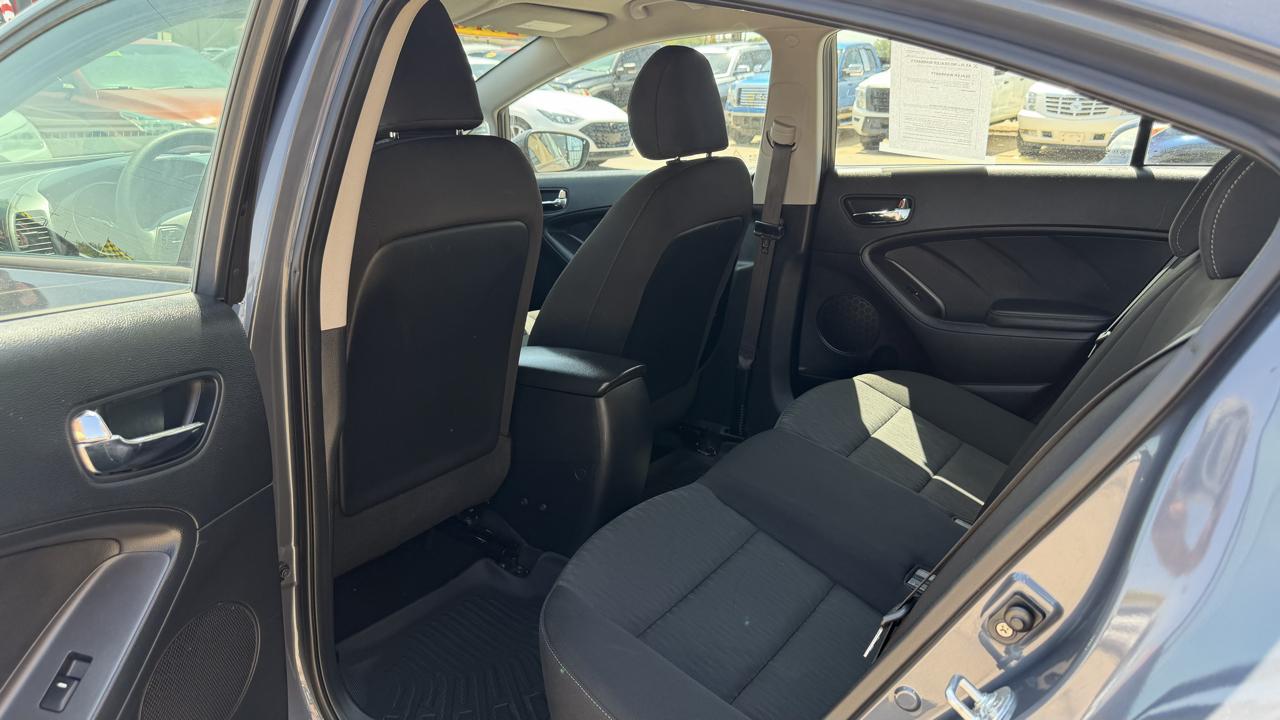 Kia Forte 4dr Sdn Auto LX 2016