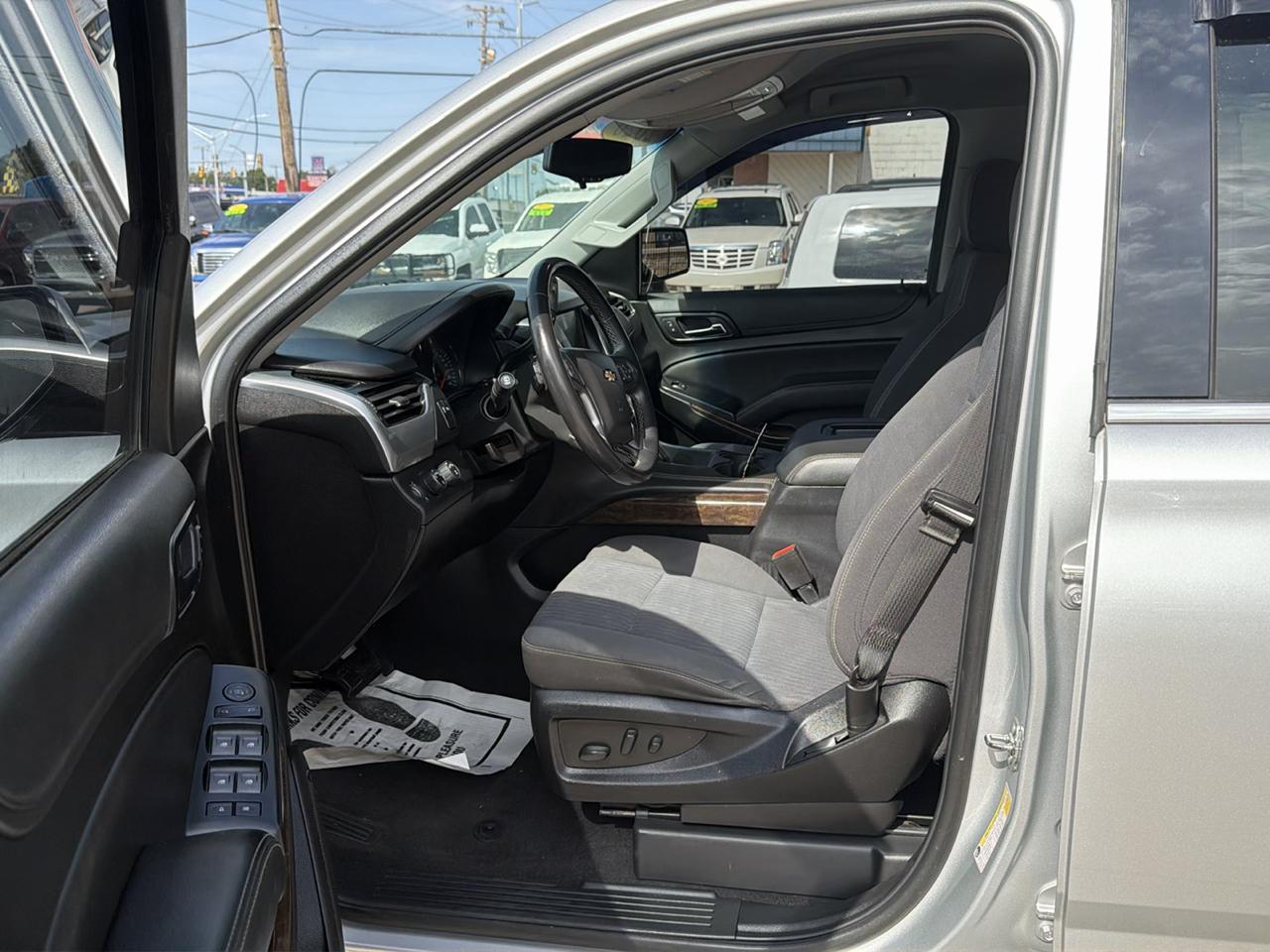 Chevrolet Tahoe 4WD 4dr LS 2020