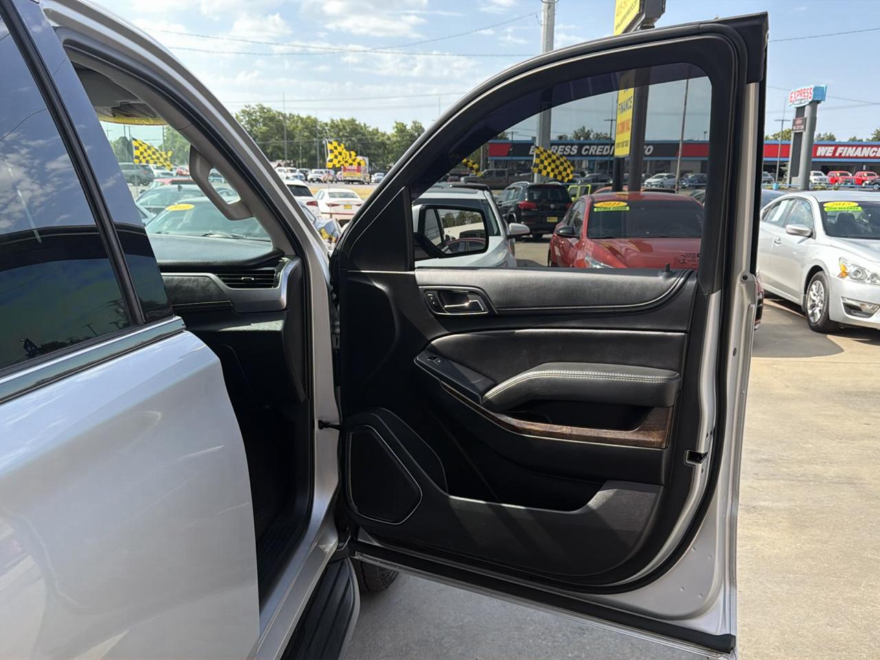 Chevrolet Tahoe 4WD 4dr LS 2020
