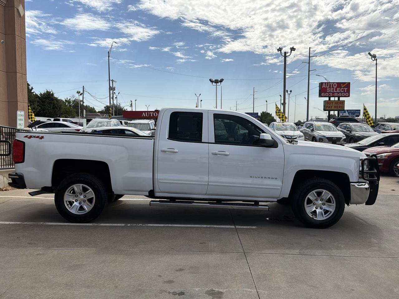 Chevrolet Silverado 1500 4WD Double Cab 143.5" LT w/1LT 2018
