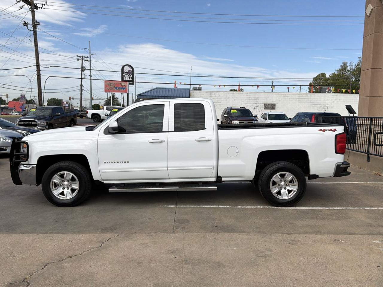 Chevrolet Silverado 1500 4WD Double Cab 143.5" LT w/1LT 2018