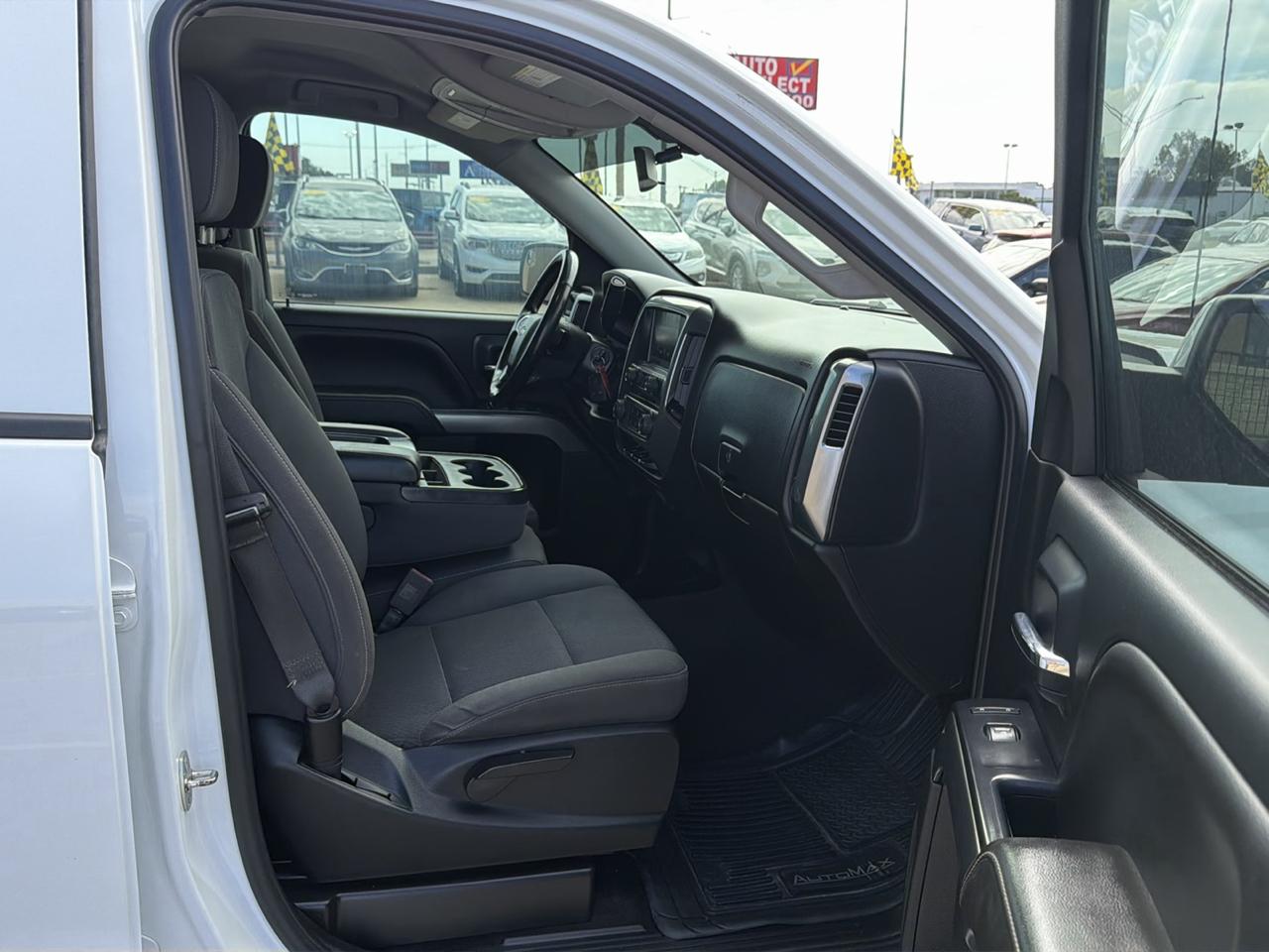 Chevrolet Silverado 1500 4WD Double Cab 143.5" LT w/1LT 2018