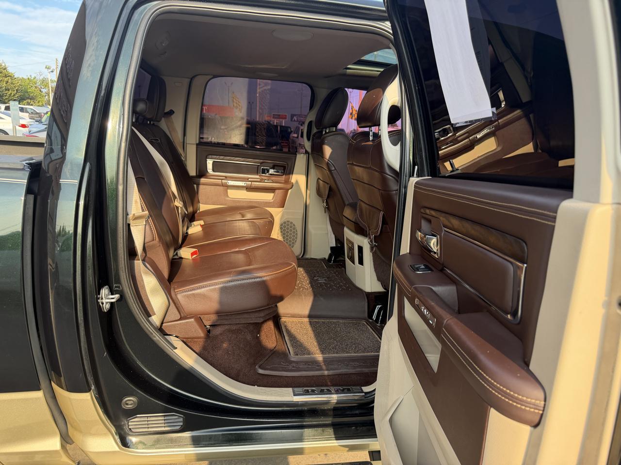 RAM 1500 Longhorn 4x4 Crew Cab 5'7" Box 2017