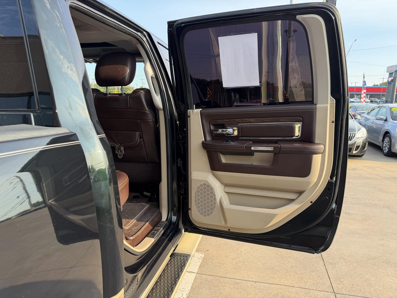 RAM 1500 Longhorn 4x4 Crew Cab 5'7" Box 2017