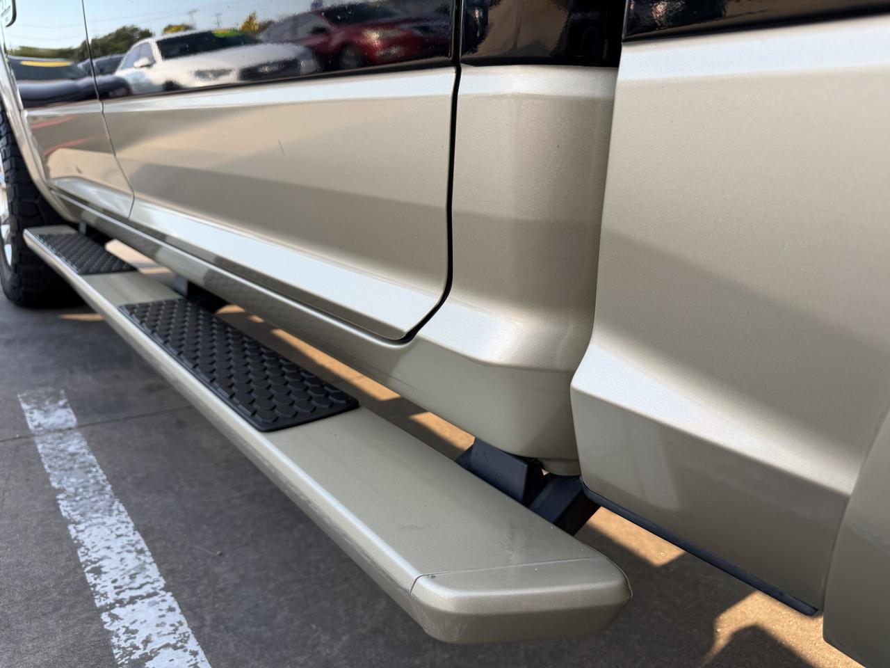 RAM 1500 Longhorn 4x4 Crew Cab 5'7" Box 2017