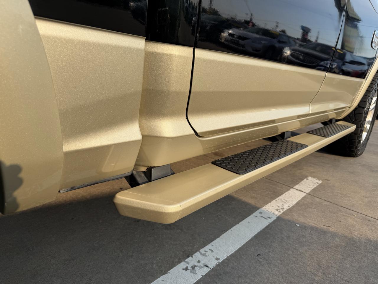 RAM 1500 Longhorn 4x4 Crew Cab 5'7" Box 2017