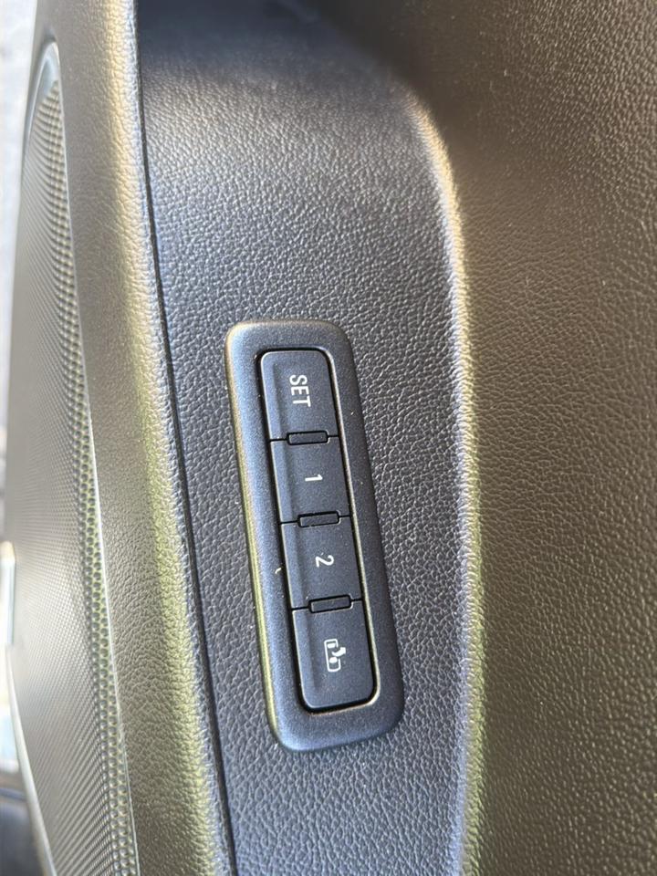 Chevrolet Tahoe 4WD 4dr LT 2016