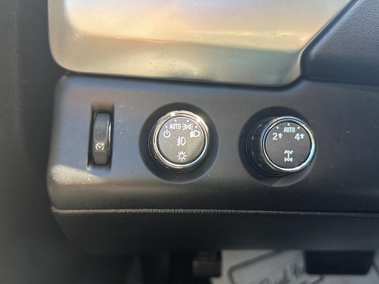 Chevrolet Tahoe 4WD 4dr LT 2016