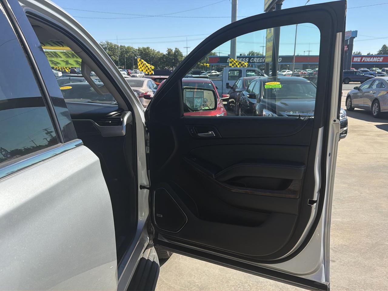 Chevrolet Tahoe 4WD 4dr LT 2016