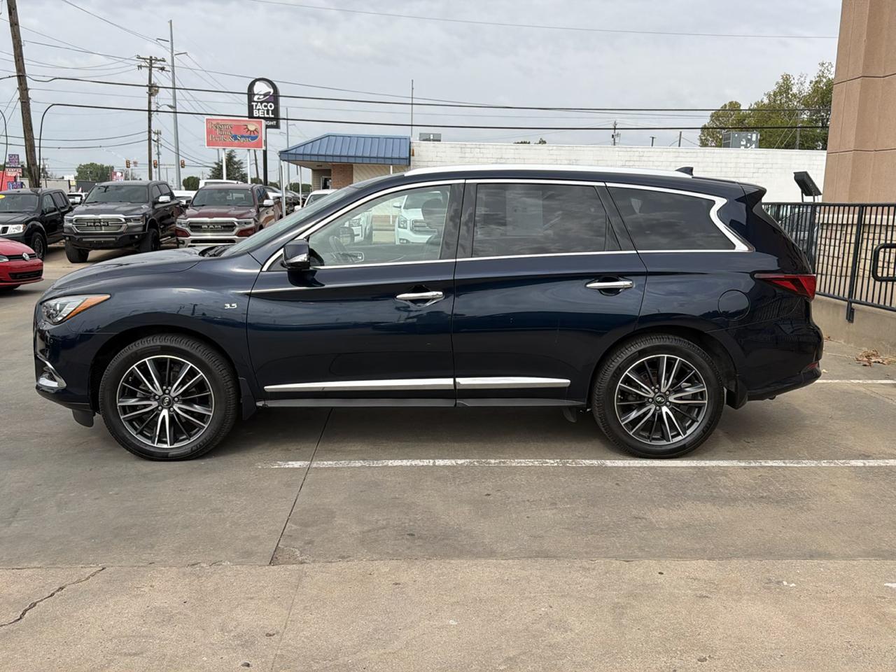 Infiniti QX60 AWD 2017