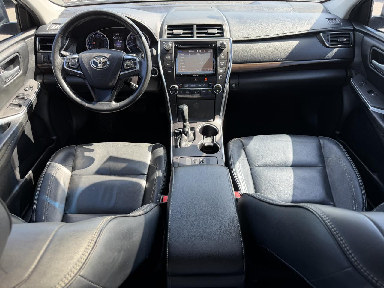 Toyota Camry 4dr Sdn I4 Auto SE w/Special Edition Pkg (Natl) 2016