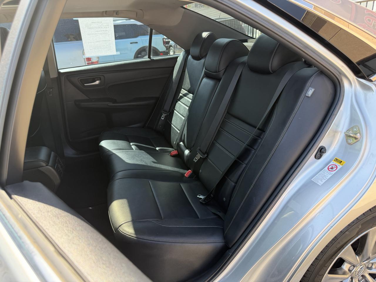 Toyota Camry 4dr Sdn I4 Auto SE w/Special Edition Pkg (Natl) 2016