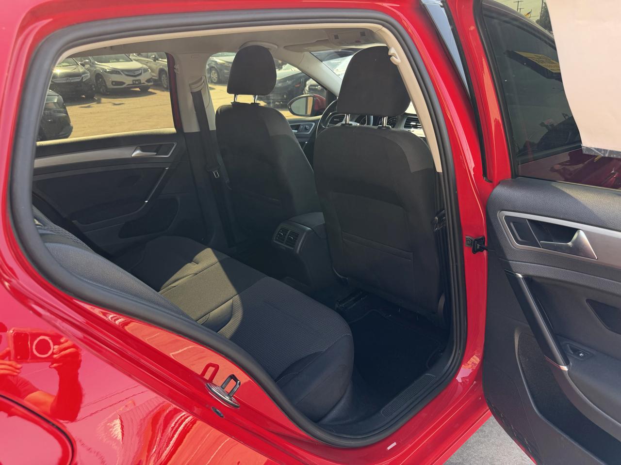 Volkswagen Golf 1.8T 4-Door Wolfsburg Edition Manual 2017