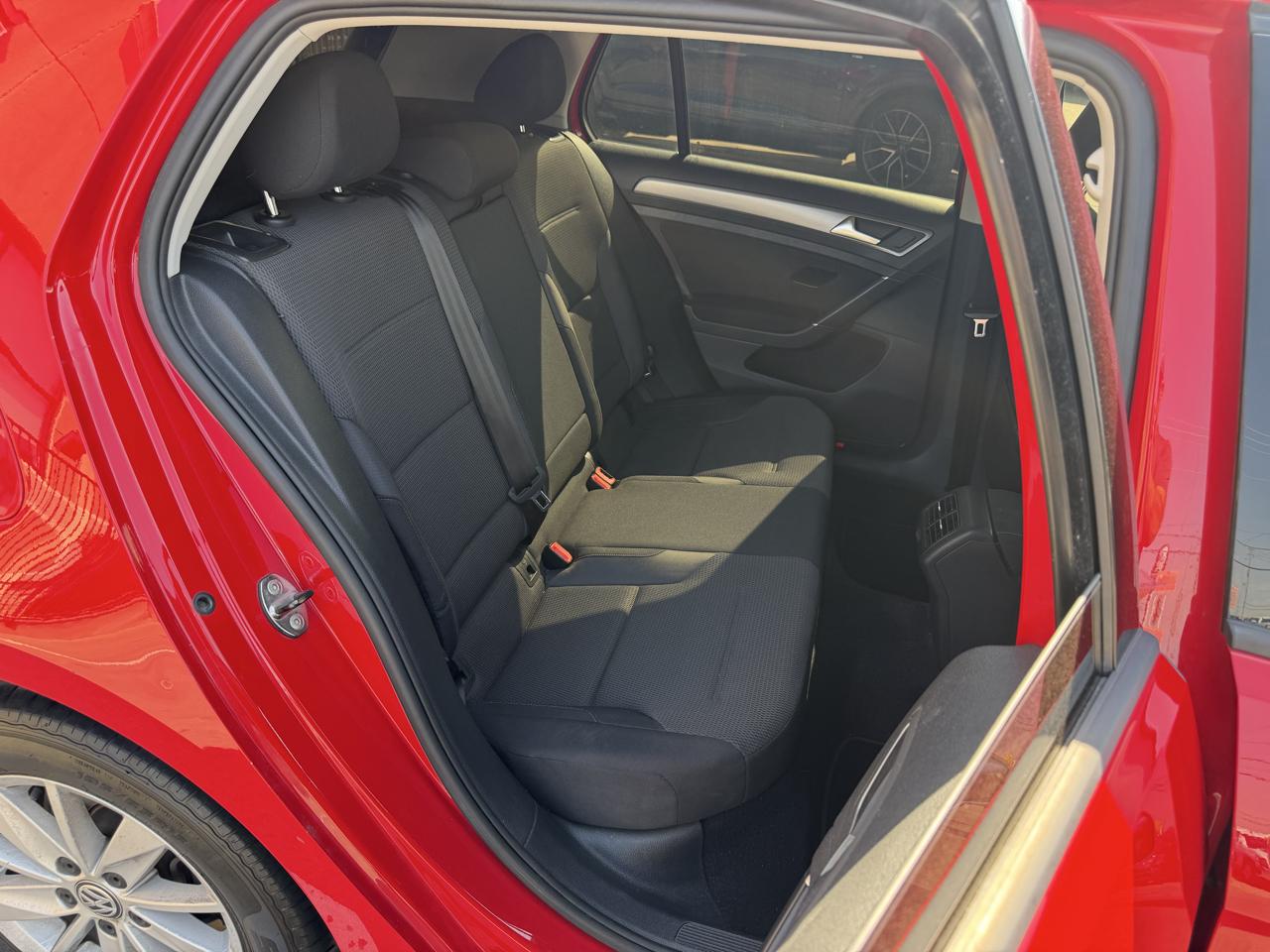 Volkswagen Golf 1.8T 4-Door Wolfsburg Edition Manual 2017