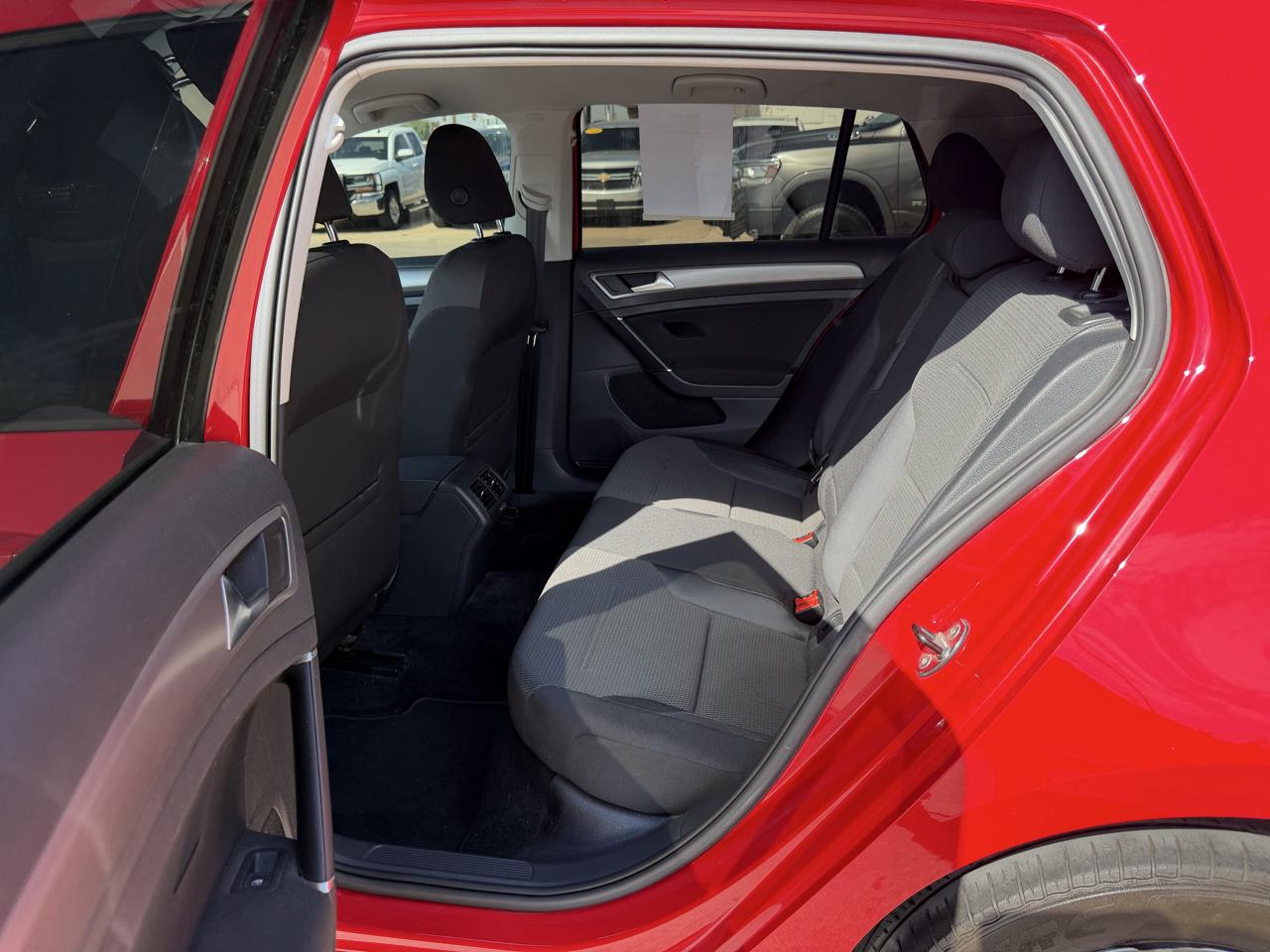 Volkswagen Golf 1.8T 4-Door Wolfsburg Edition Manual 2017