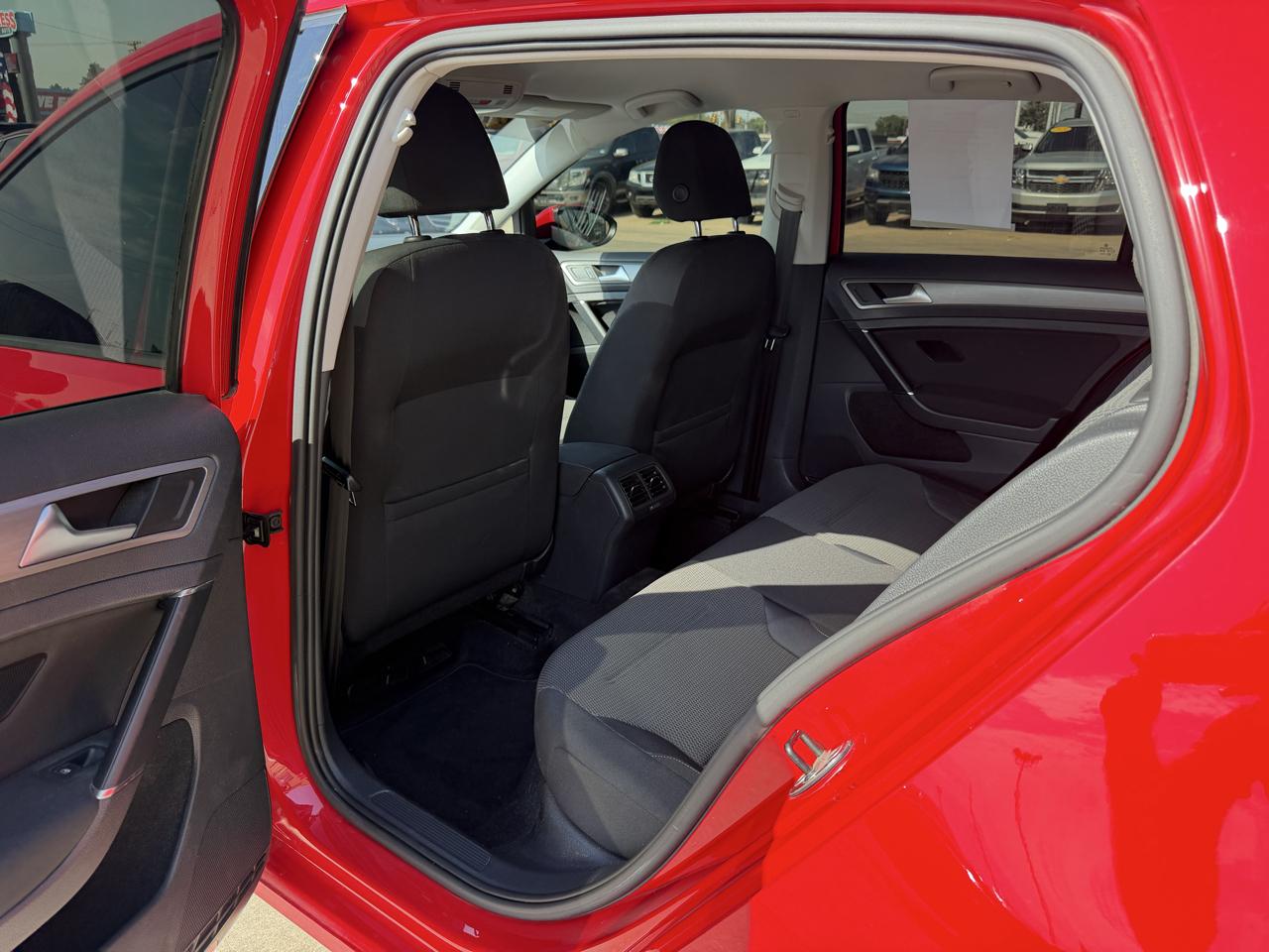 Volkswagen Golf 1.8T 4-Door Wolfsburg Edition Manual 2017