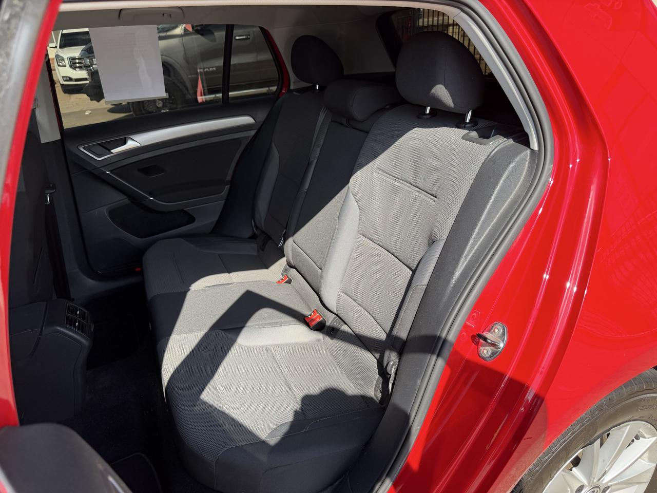 Volkswagen Golf 1.8T 4-Door Wolfsburg Edition Manual 2017