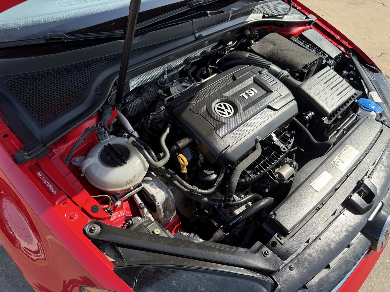 Volkswagen Golf 1.8T 4-Door Wolfsburg Edition Manual 2017