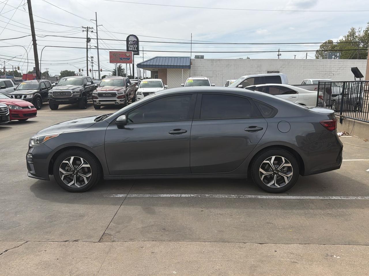 Kia Forte LXS IVT 2020