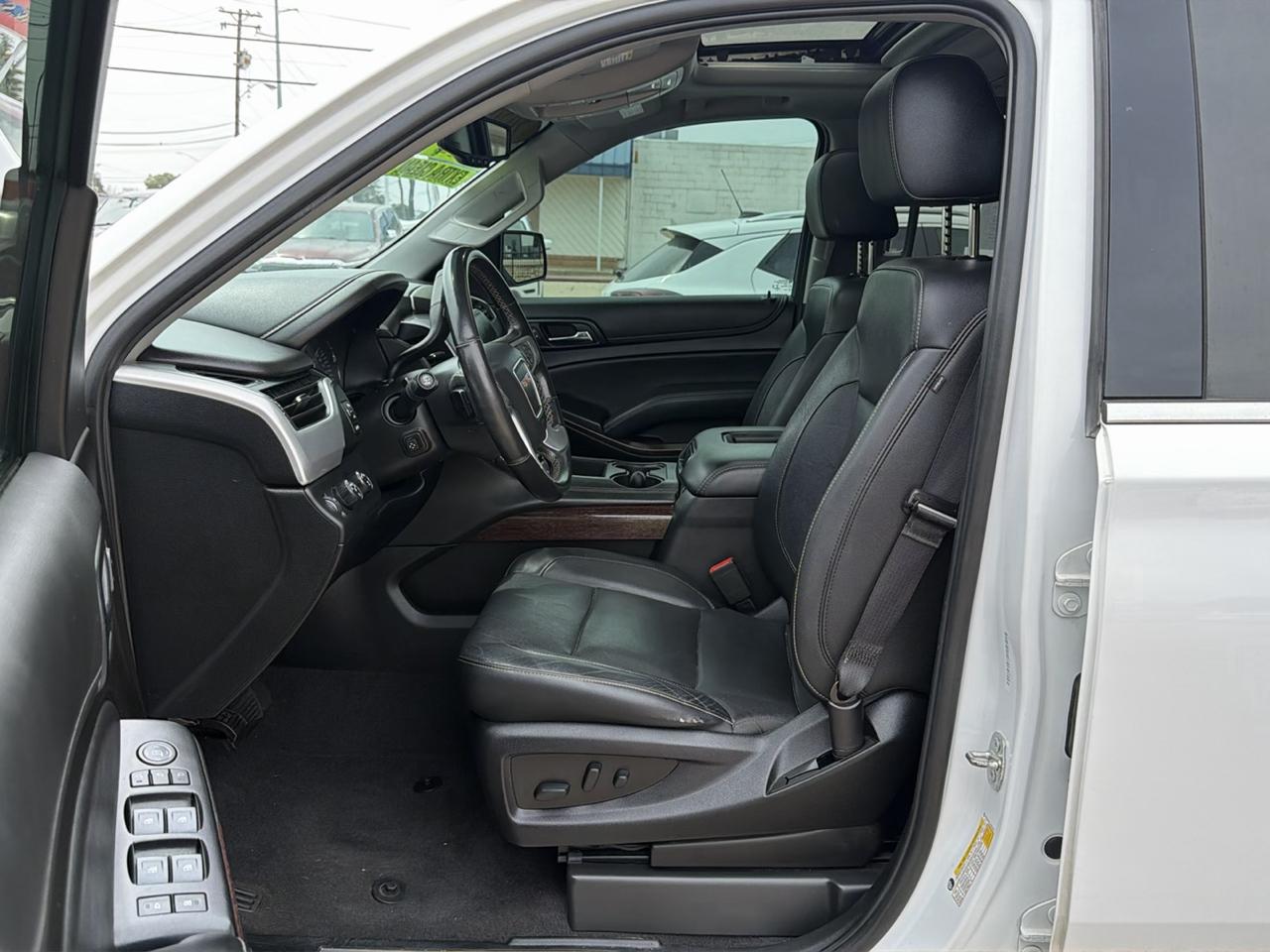 GMC Yukon 4WD 4dr SLT 2020
