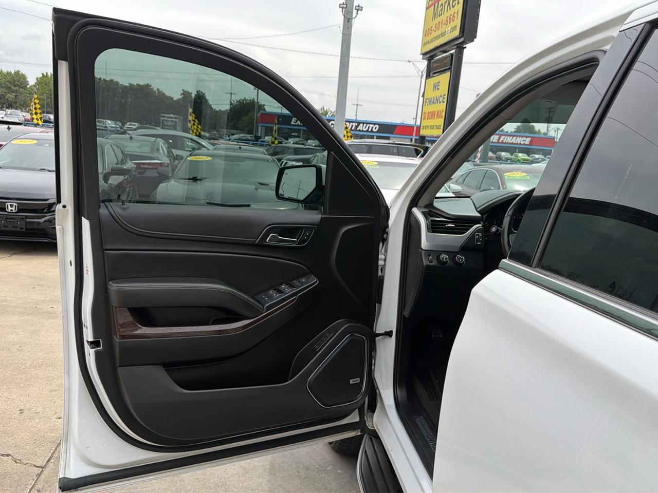 GMC Yukon 4WD 4dr SLT 2020