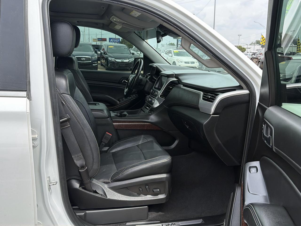 GMC Yukon 4WD 4dr SLT 2020