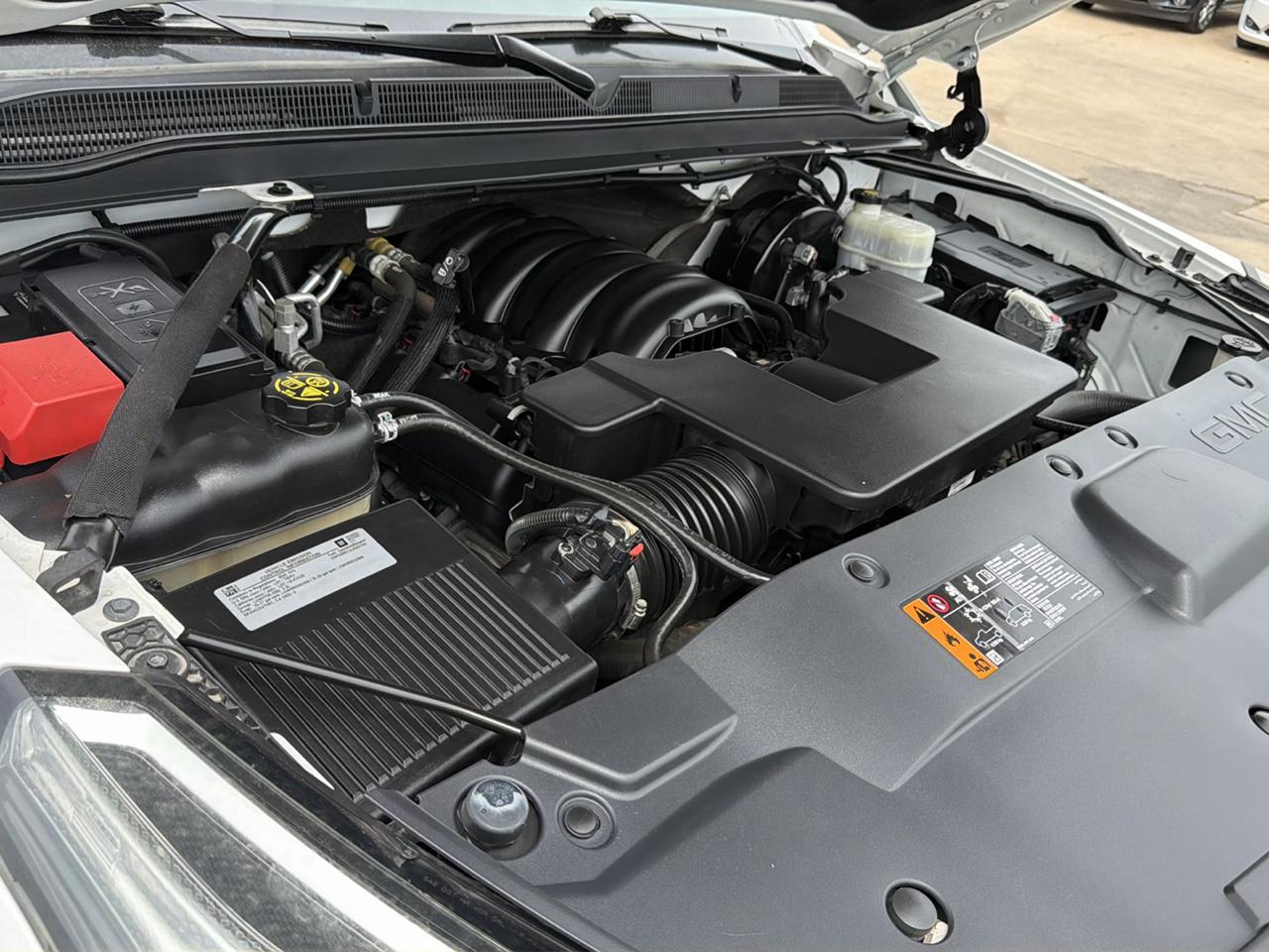 GMC Yukon 4WD 4dr SLT 2020