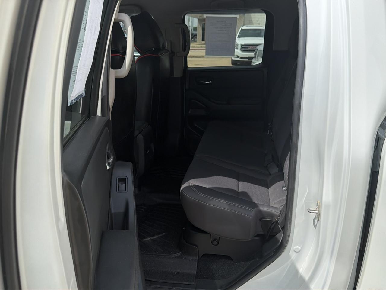 Nissan Frontier Crew Cab 4x4 SV Auto 2022